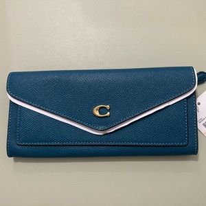 COACH wyn wallet in teal New w/tag